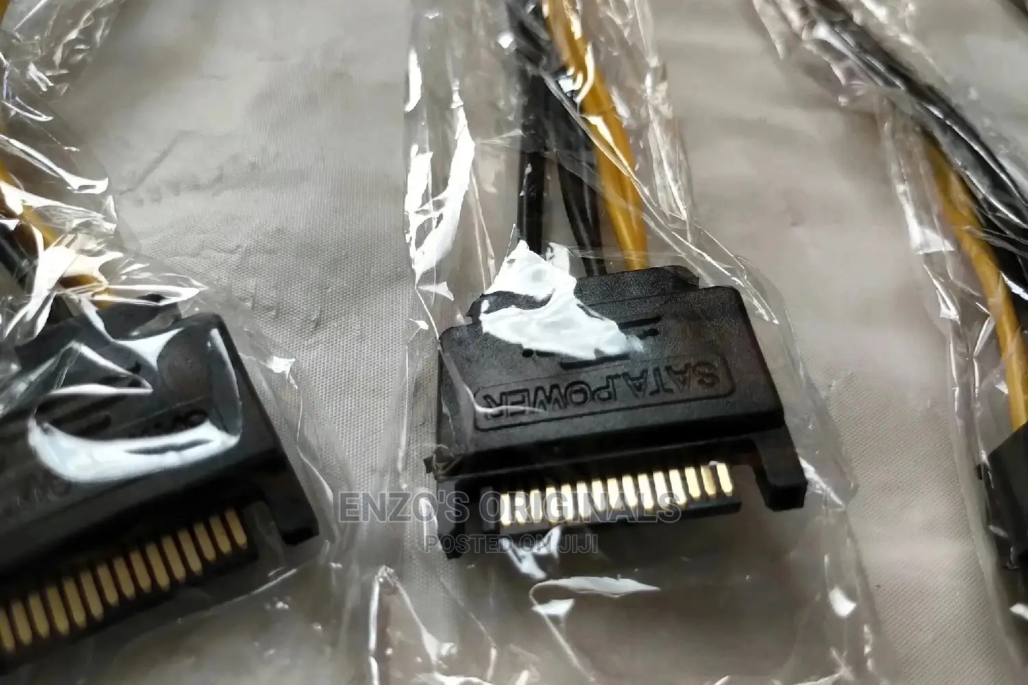 SATA Power to 6pin 8pin PCIE Graphics Power