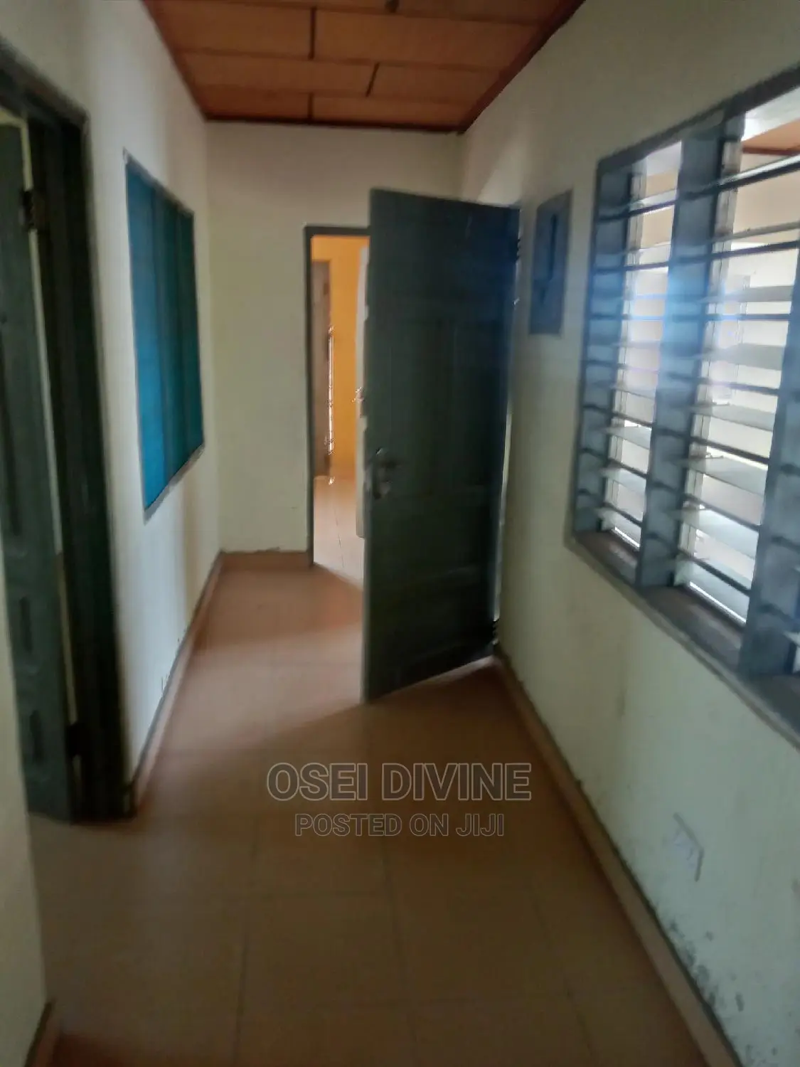 Decent 3-Bedrooms Apartments Dansoman