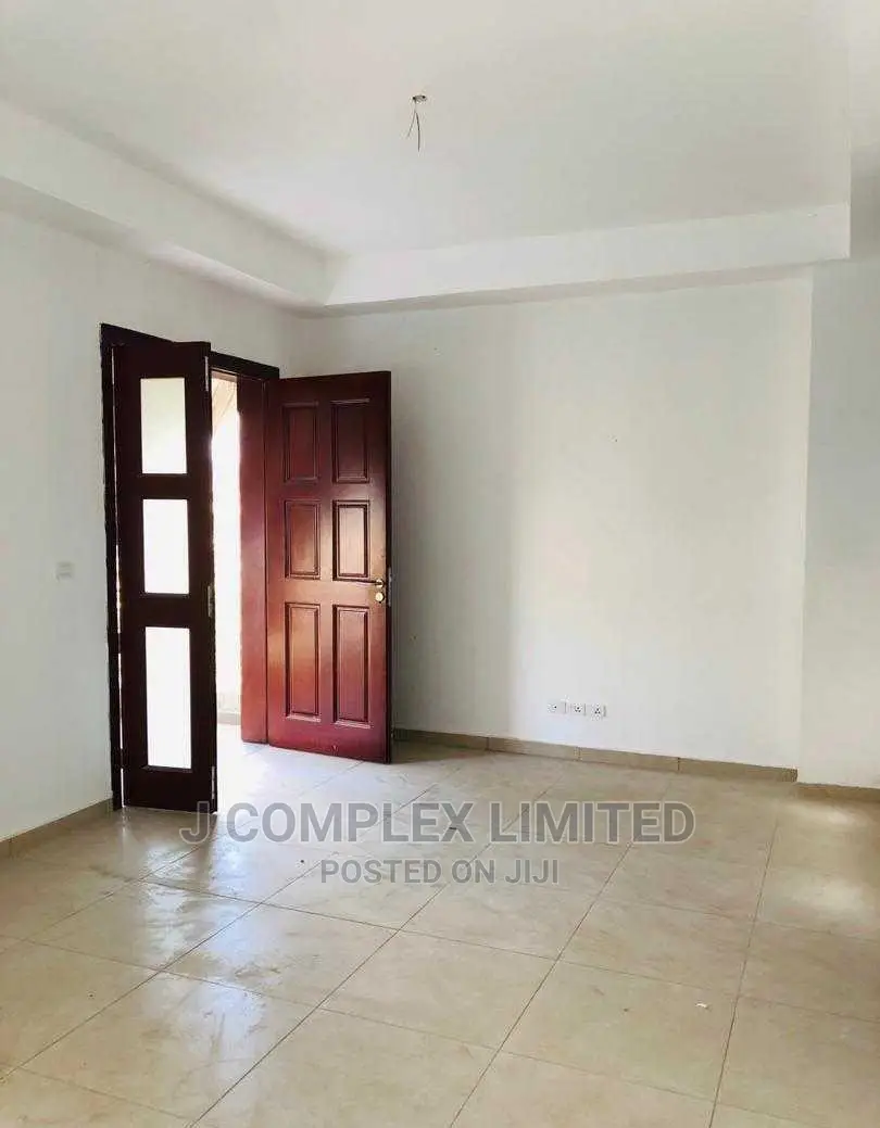 4bdrm Townhouse/Terrace in North Ridge for sale