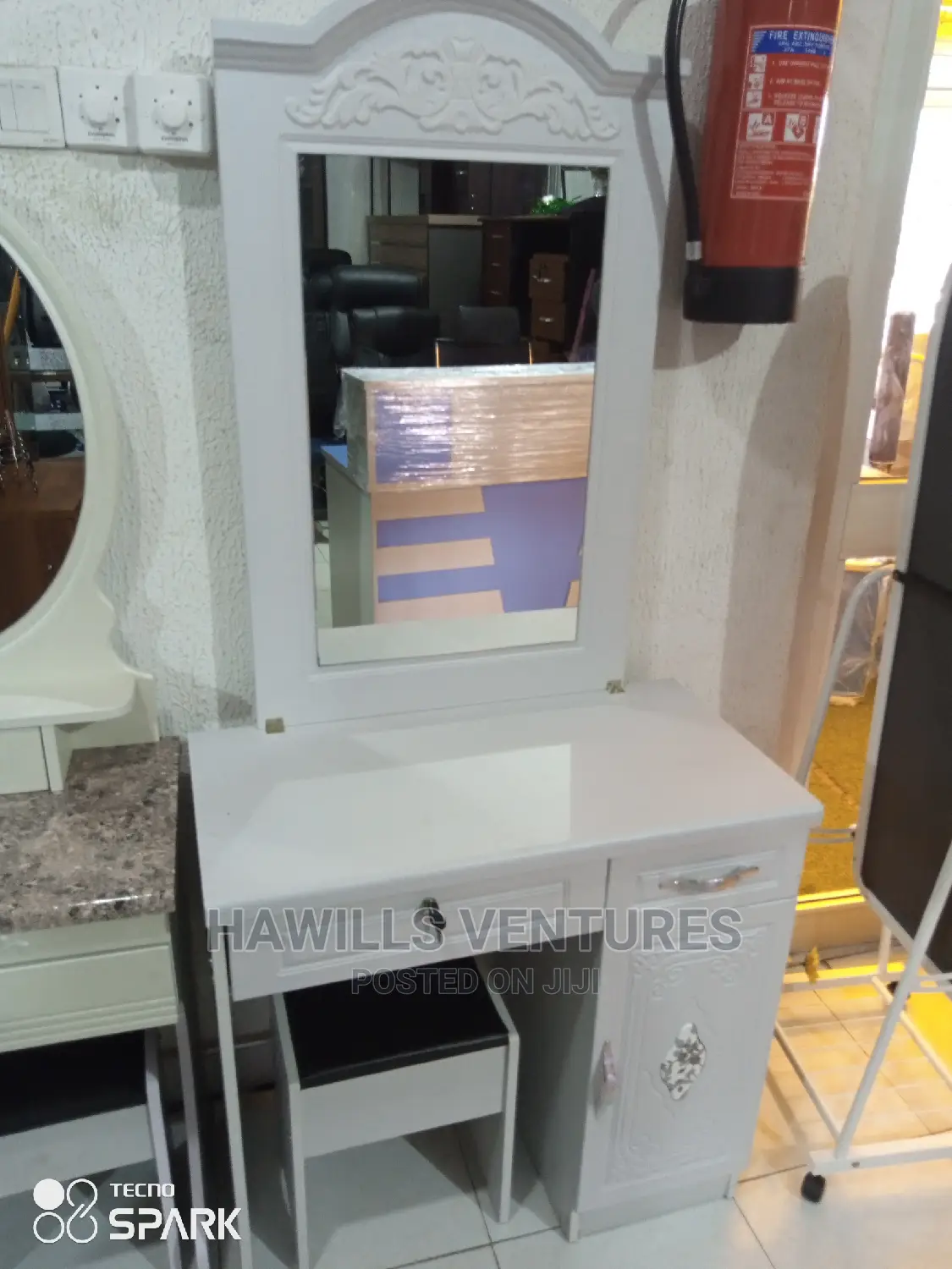 Venezia Dressing Mirror