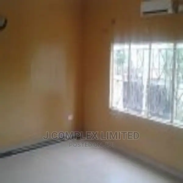 1bdrm Apartment in Osu Ako Adjei for rent