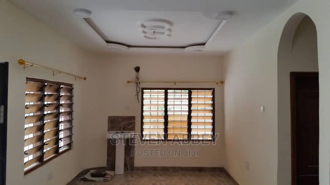 3bdrm Apartment in Adom Agency, Teshie for Rent
