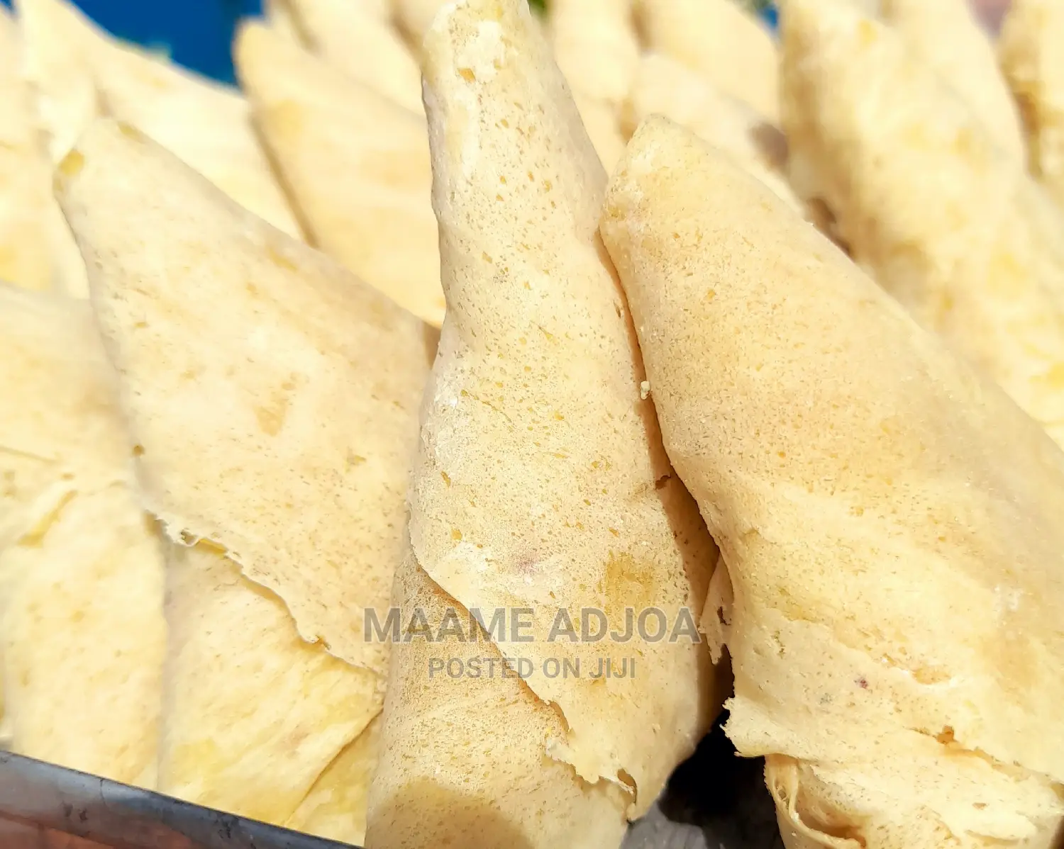 Very Tasty Fried/ Frozen Samosas and Spring Rolls