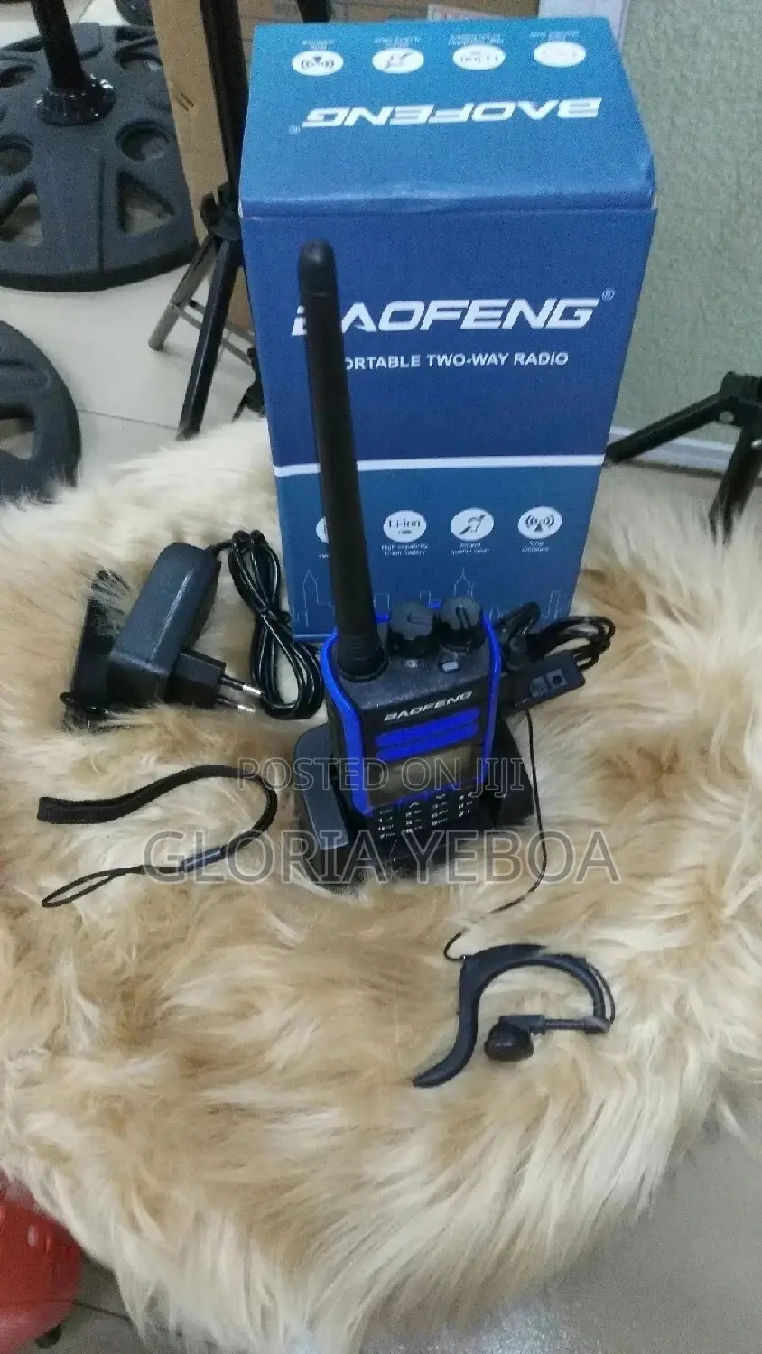 Baofeng Walkie Talkie With Earpiece
