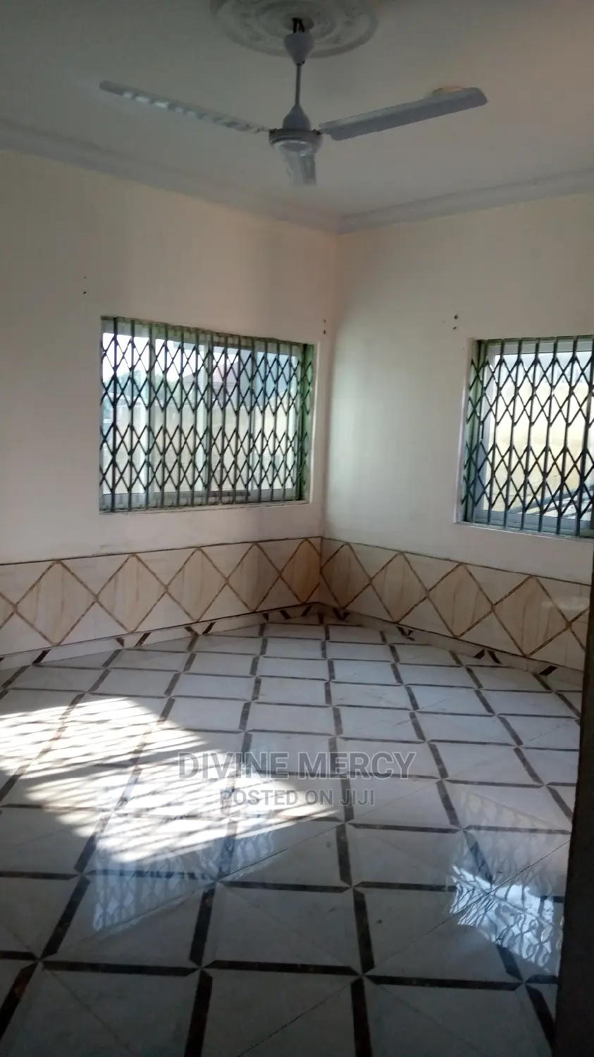 2bdrm Apartment in Divine Mercy Agency, Kasoa for rent