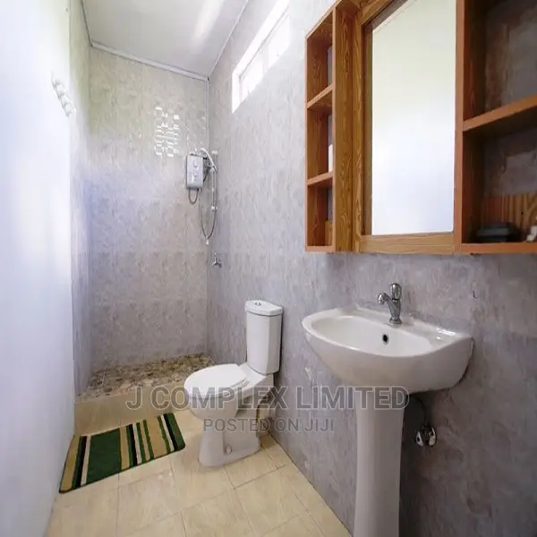3bdrm House in Tse Addo, Accra Metropolitan for rent