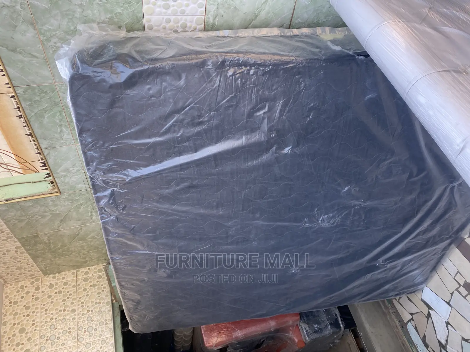 Great Kingsize Mattres 14 Inches( Brand New) . Free Deli