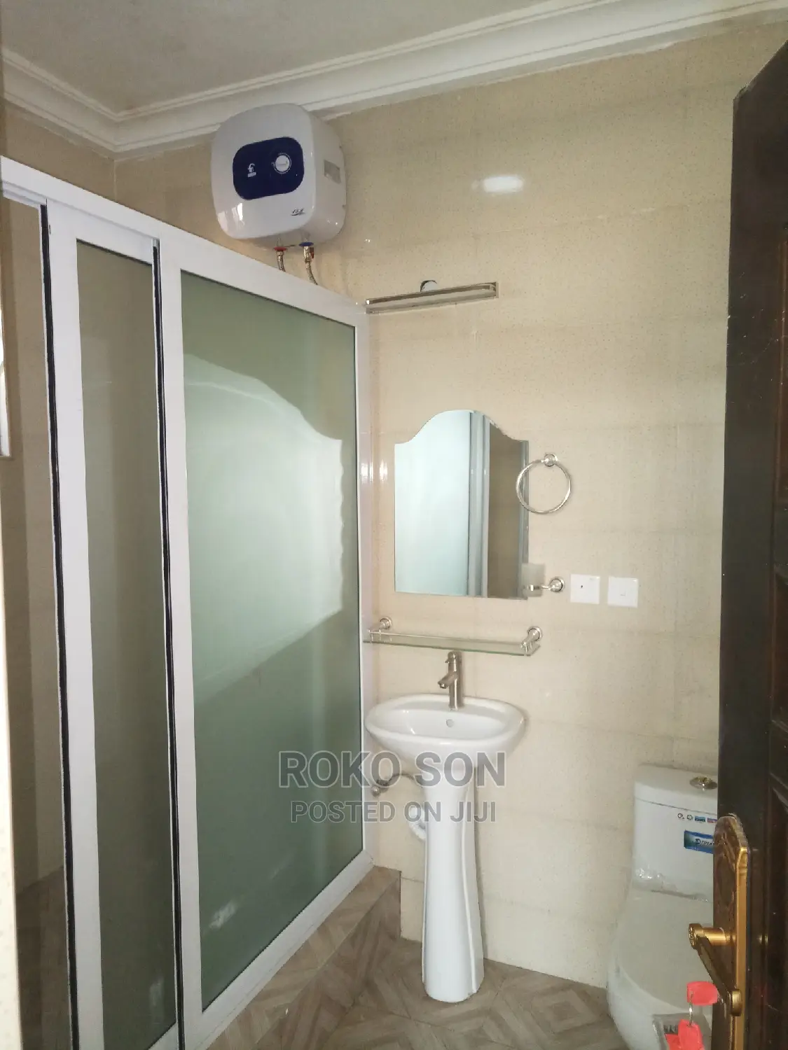 2bdrm Apartment in Dr Roko, Awoshie for rent