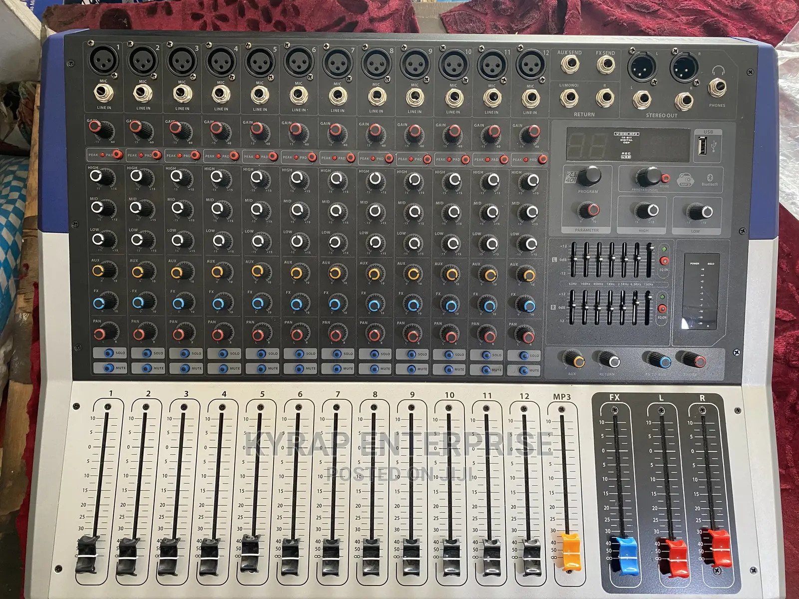 Yamaha Kv120 12 Channel Powered Mixer
