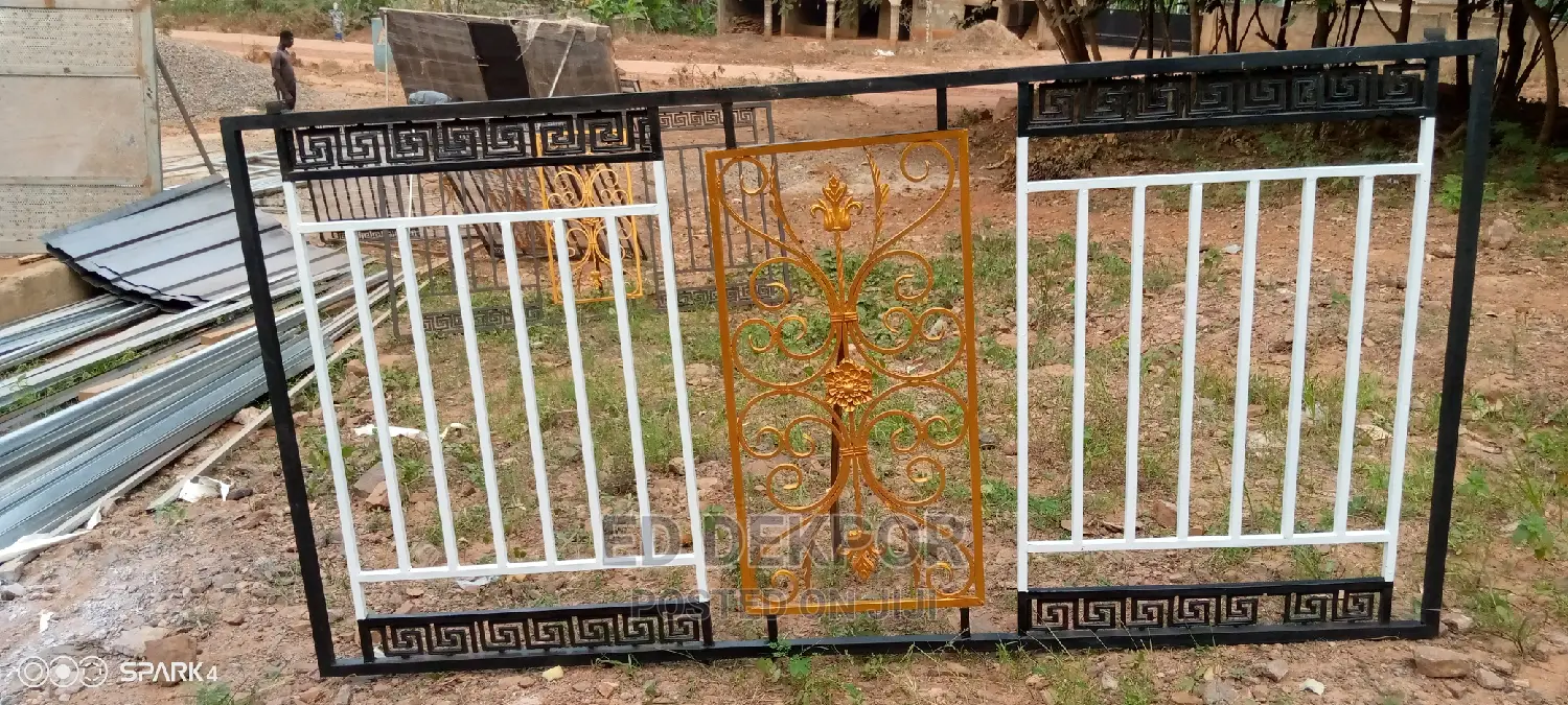 Fince Wall Design Metals