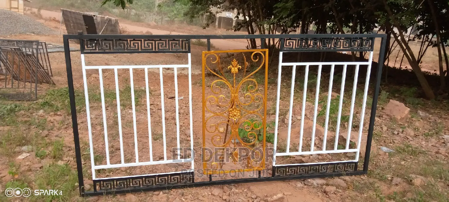 Fince Wall Design Metals