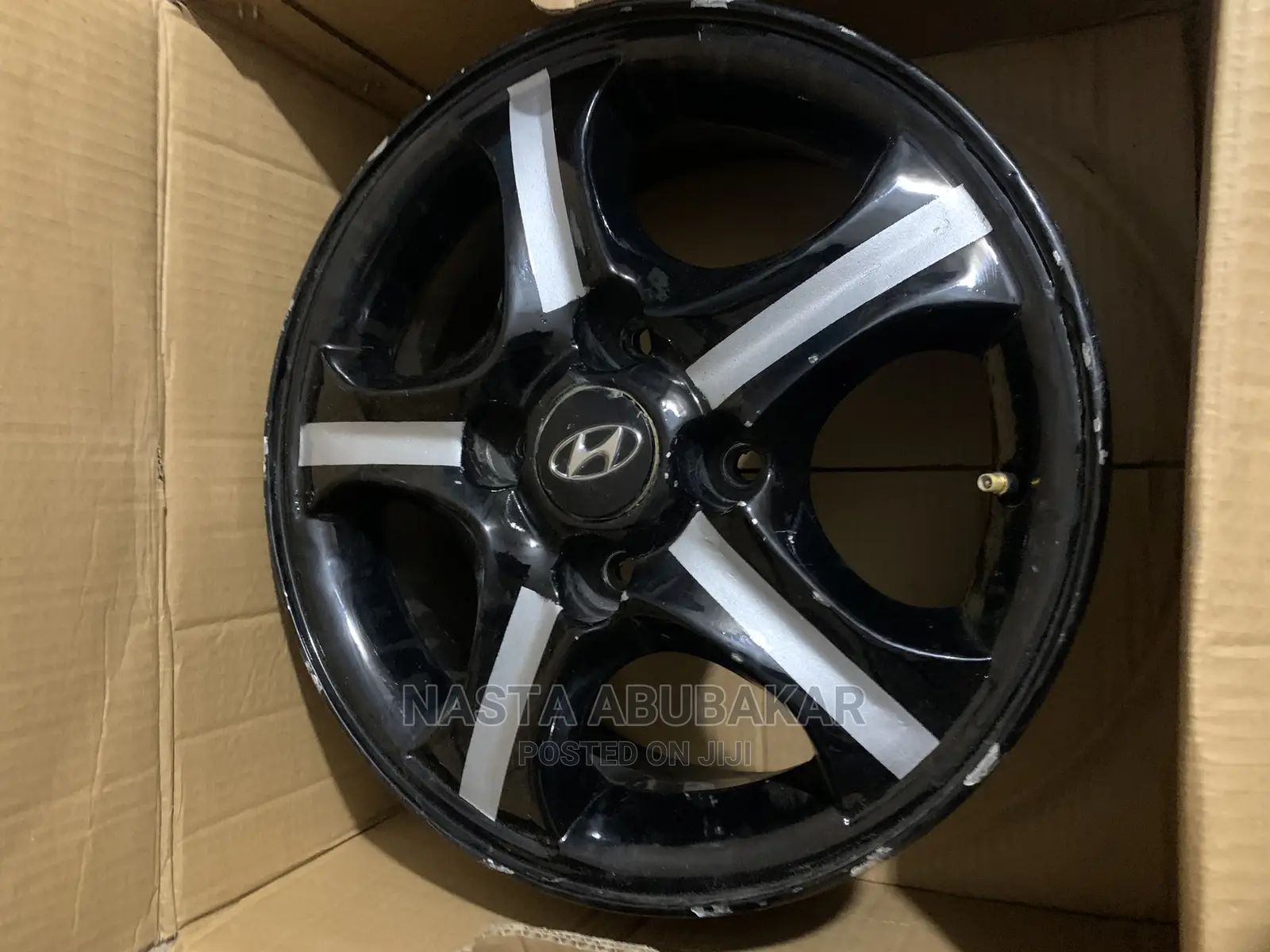 Hondia 15 Inches