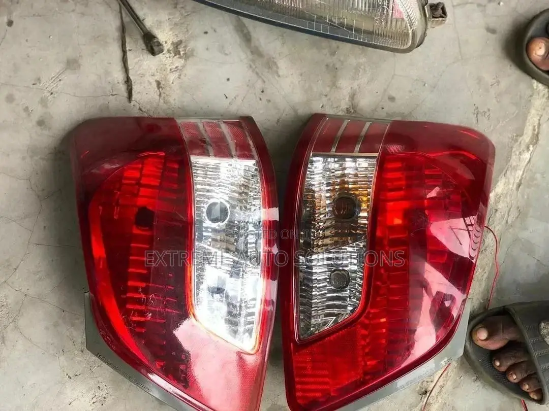 Yaris 2010 Saloon Taillights