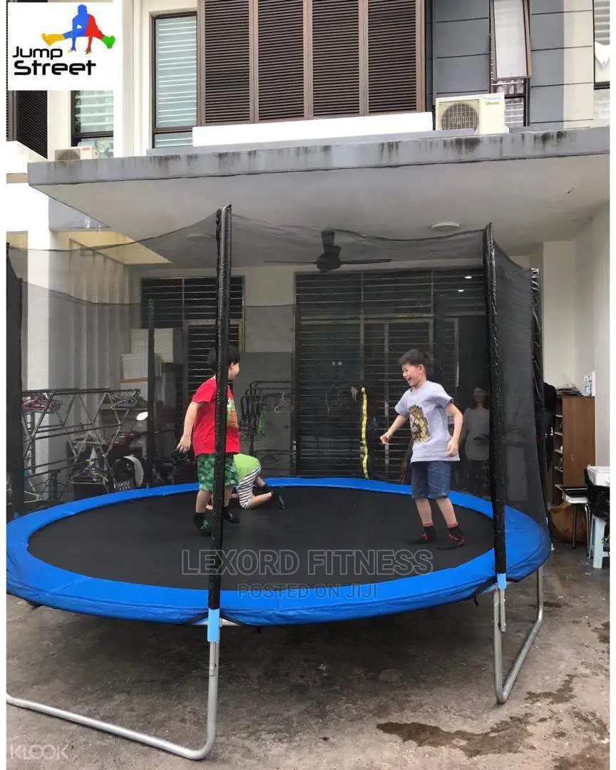 Trampoline 10ft