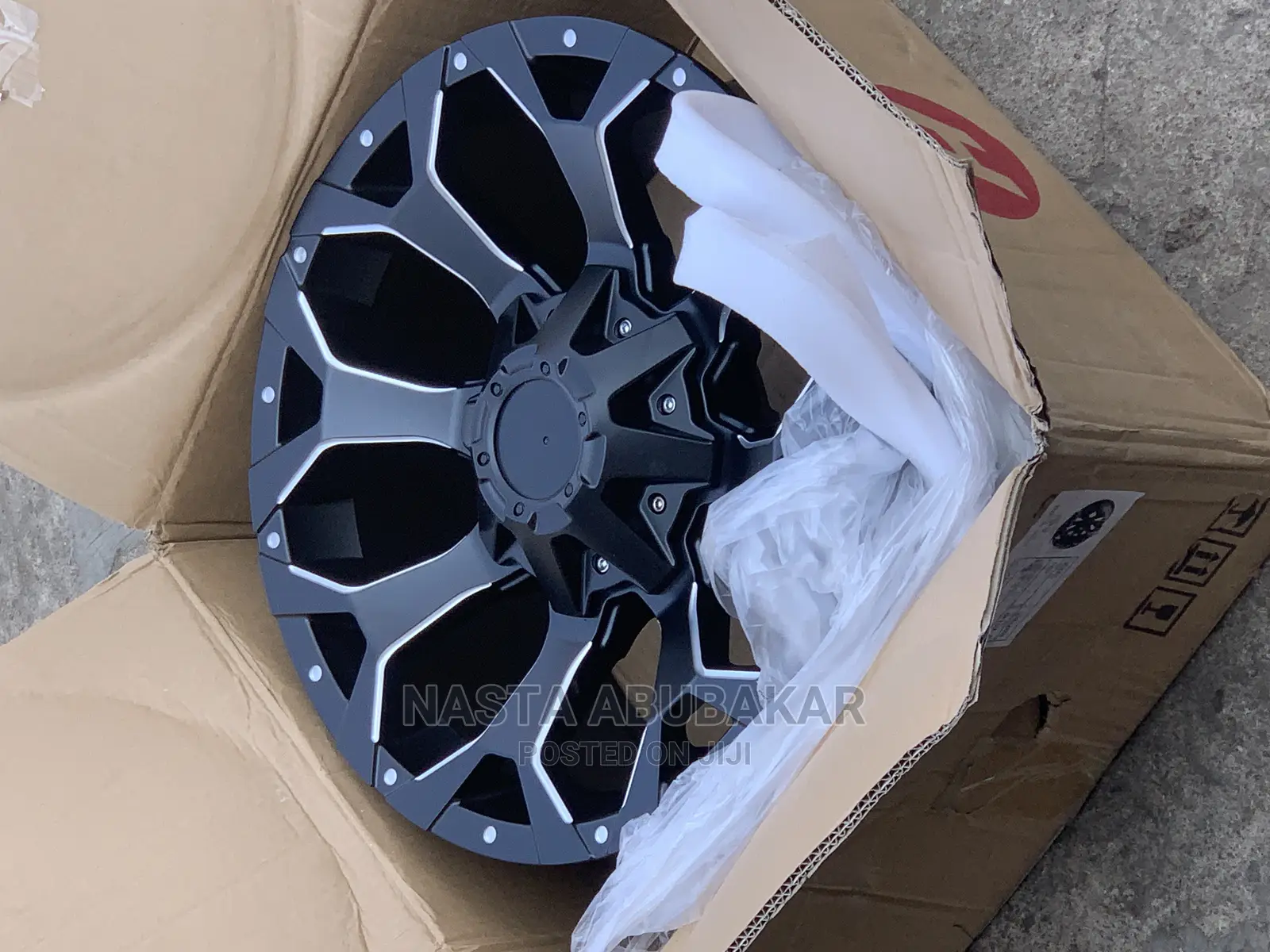 Ford -F150 2o and 22 Inches