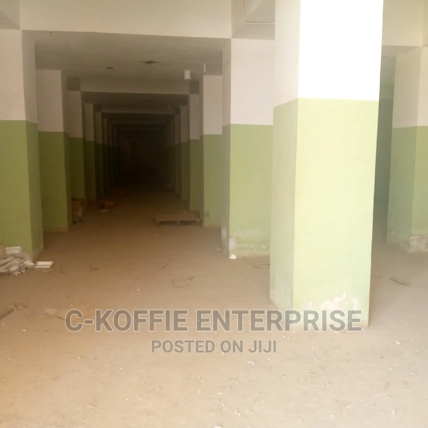 648 Sqm Warehouse at North Kaneshie for Rent