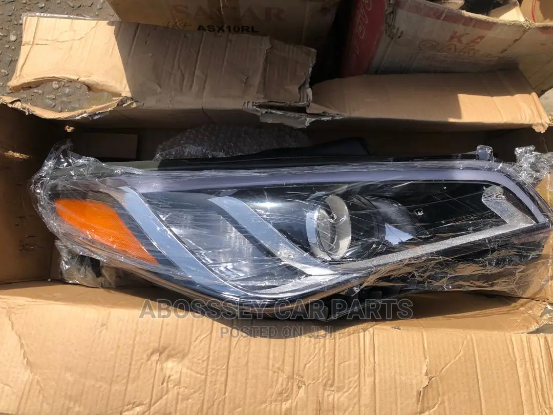 Hyundai Sonata 2015 Headlight Pair