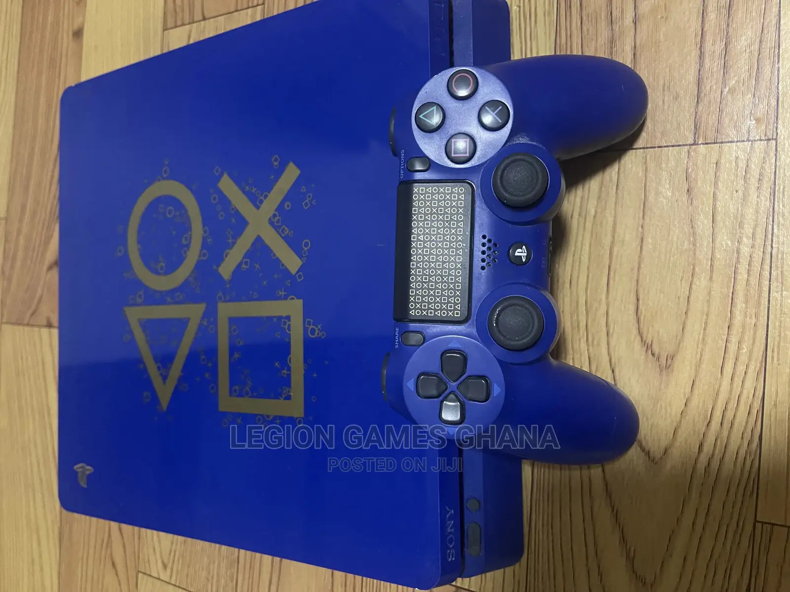 Limited Edition Days of Play PS4 Slim