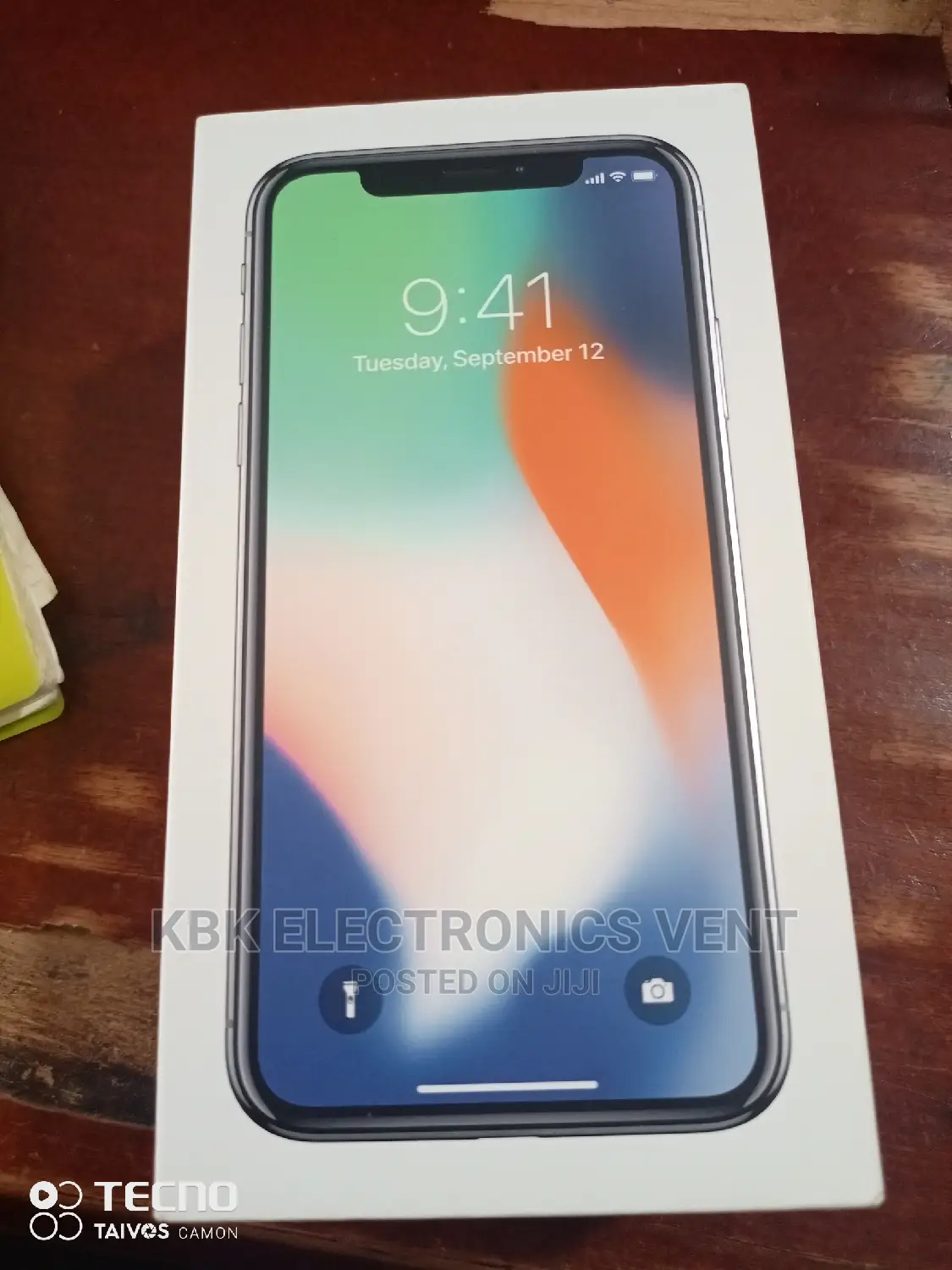 New Apple iPhone X 64 GB Silver