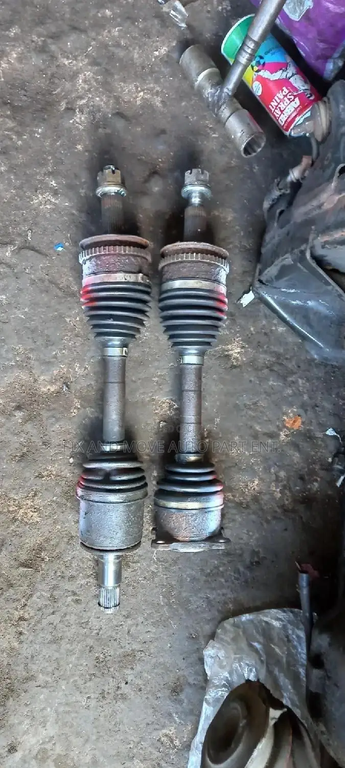 Mitsubishi L200(Vodafone) Front DRIVE SHAFT Pair Available