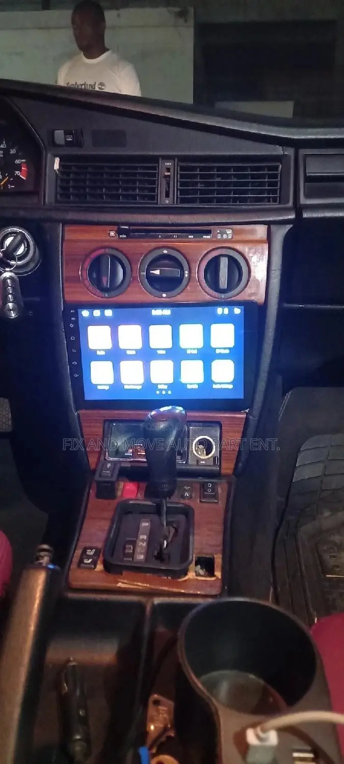 Mercedes Benz Old Type Android Car System in Stock
