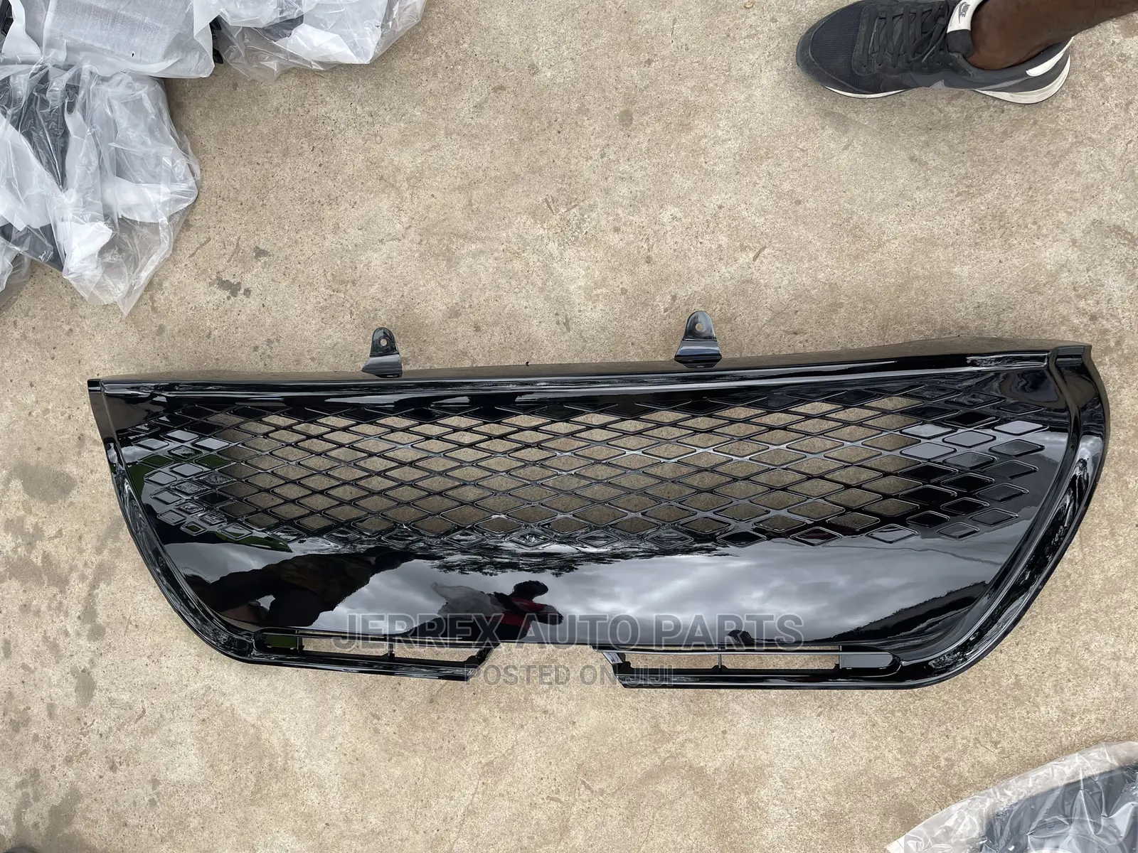 Toyota Corolla 2017-2018 Down Grille/Shells