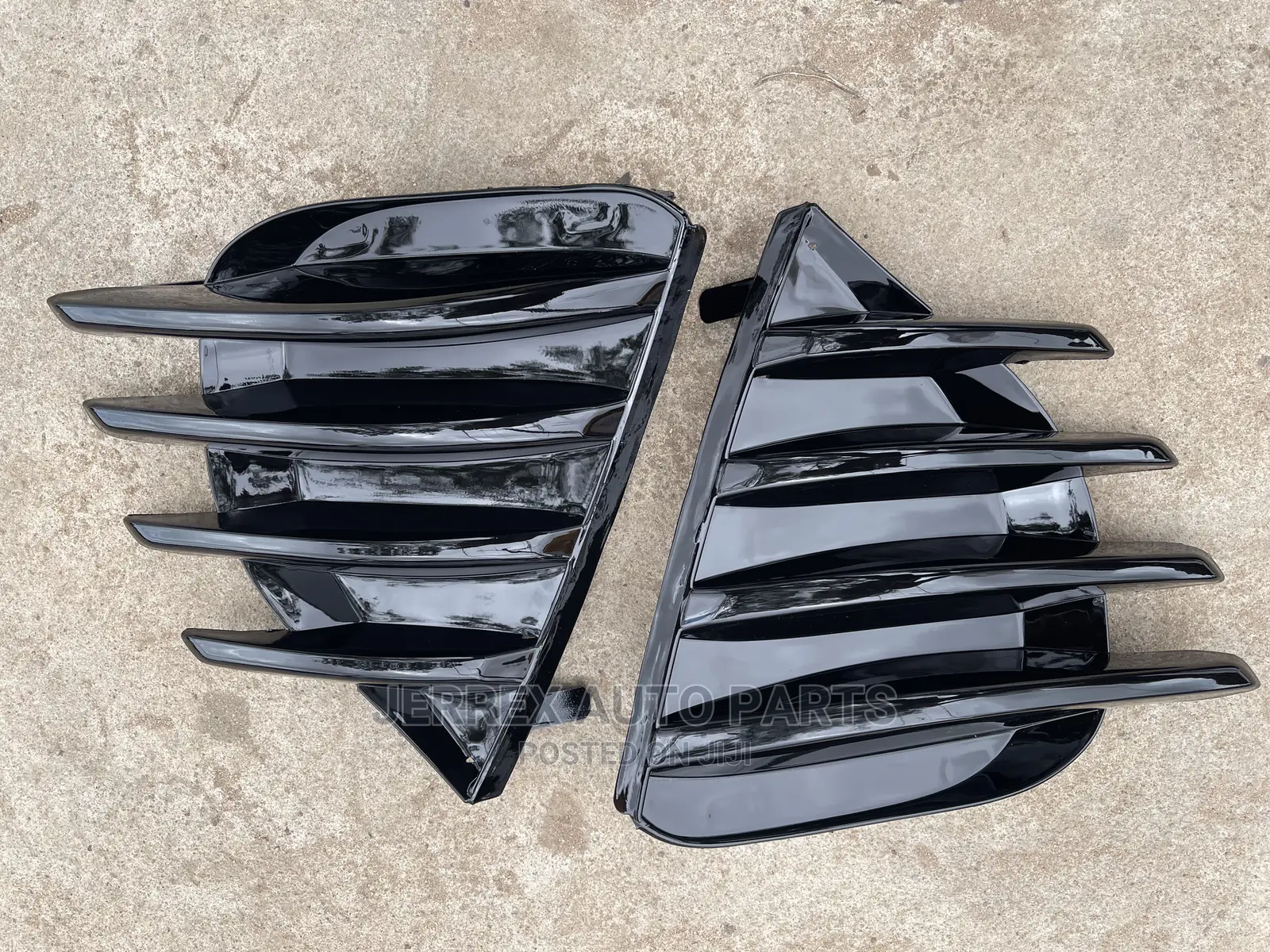 Toyota Corolla 2017-18 Fog Light Cover
