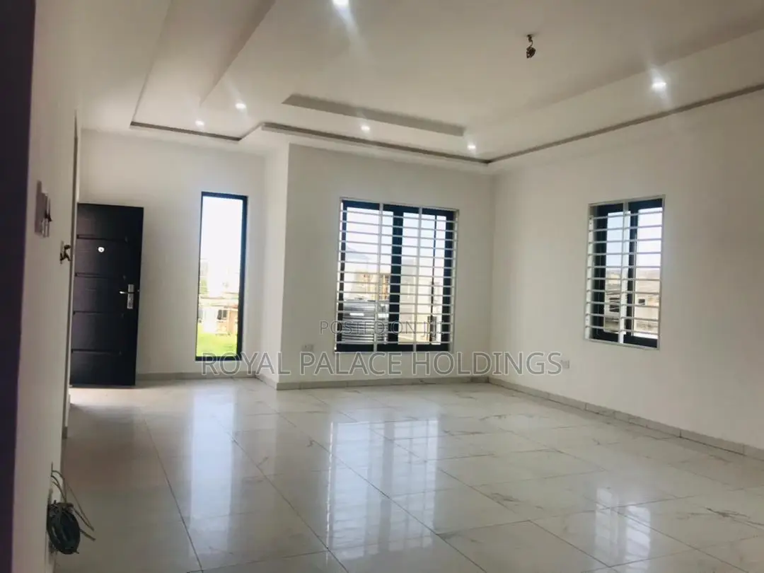 4bdrm Duplex in Hills, East Legon for sale
