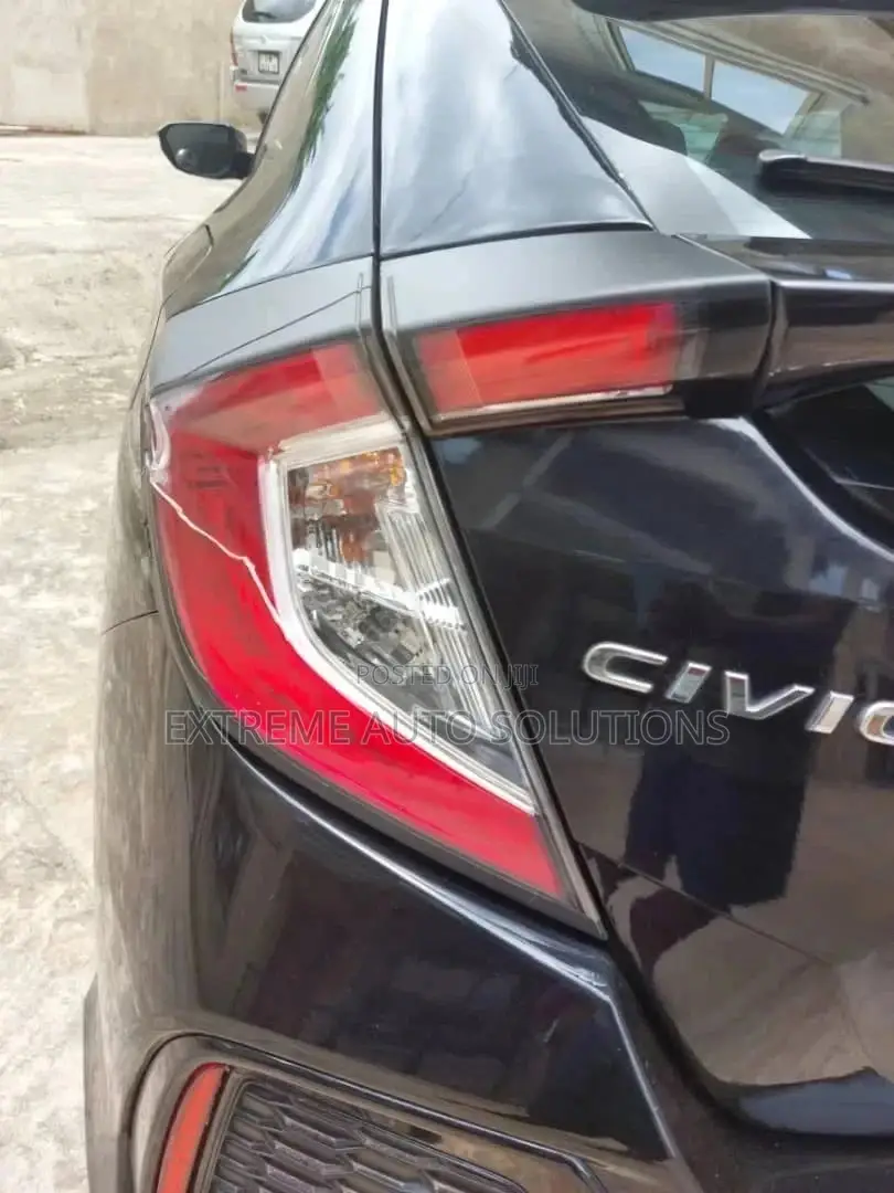 Civic 2018 Hatchback Taillight