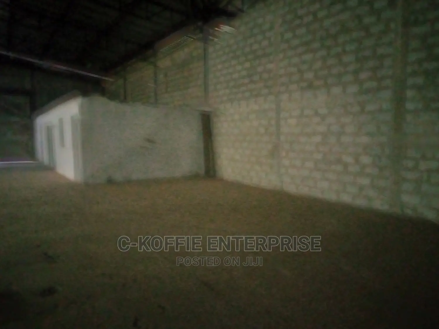 1000sqm Warehouse at Madina