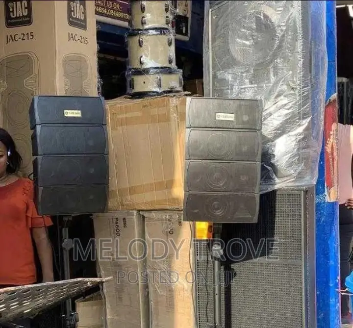 Yamaha 4×4 Line Array PA Speaker System Combo