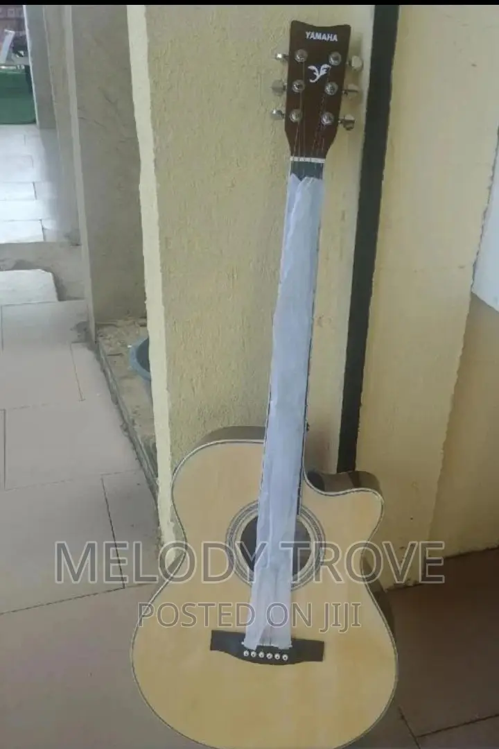 Yamaha Semi-Acoustic Guitar