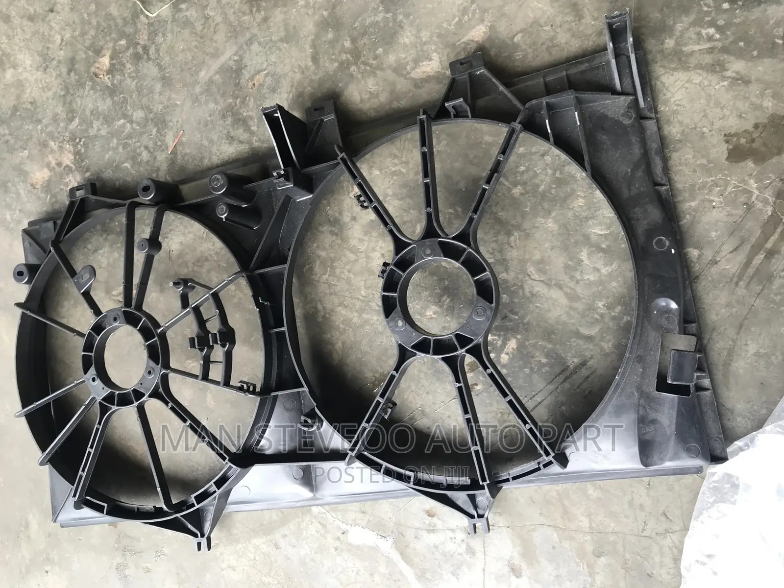 Toyota Camry Fan Case 2012-