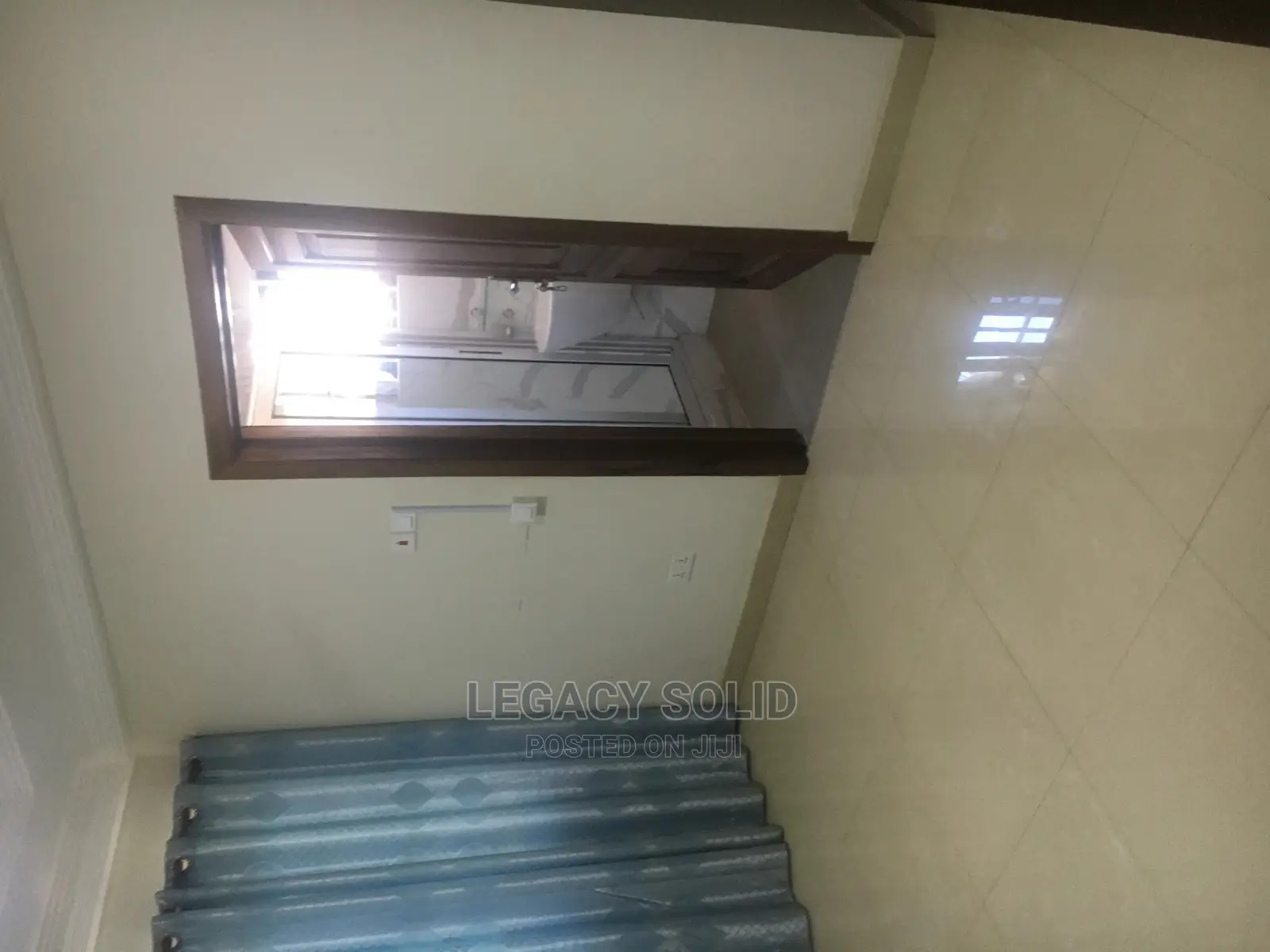 3bdrm Townhouse / Terrace in Legacy Consult, Ledzokuku-Krowor for rent