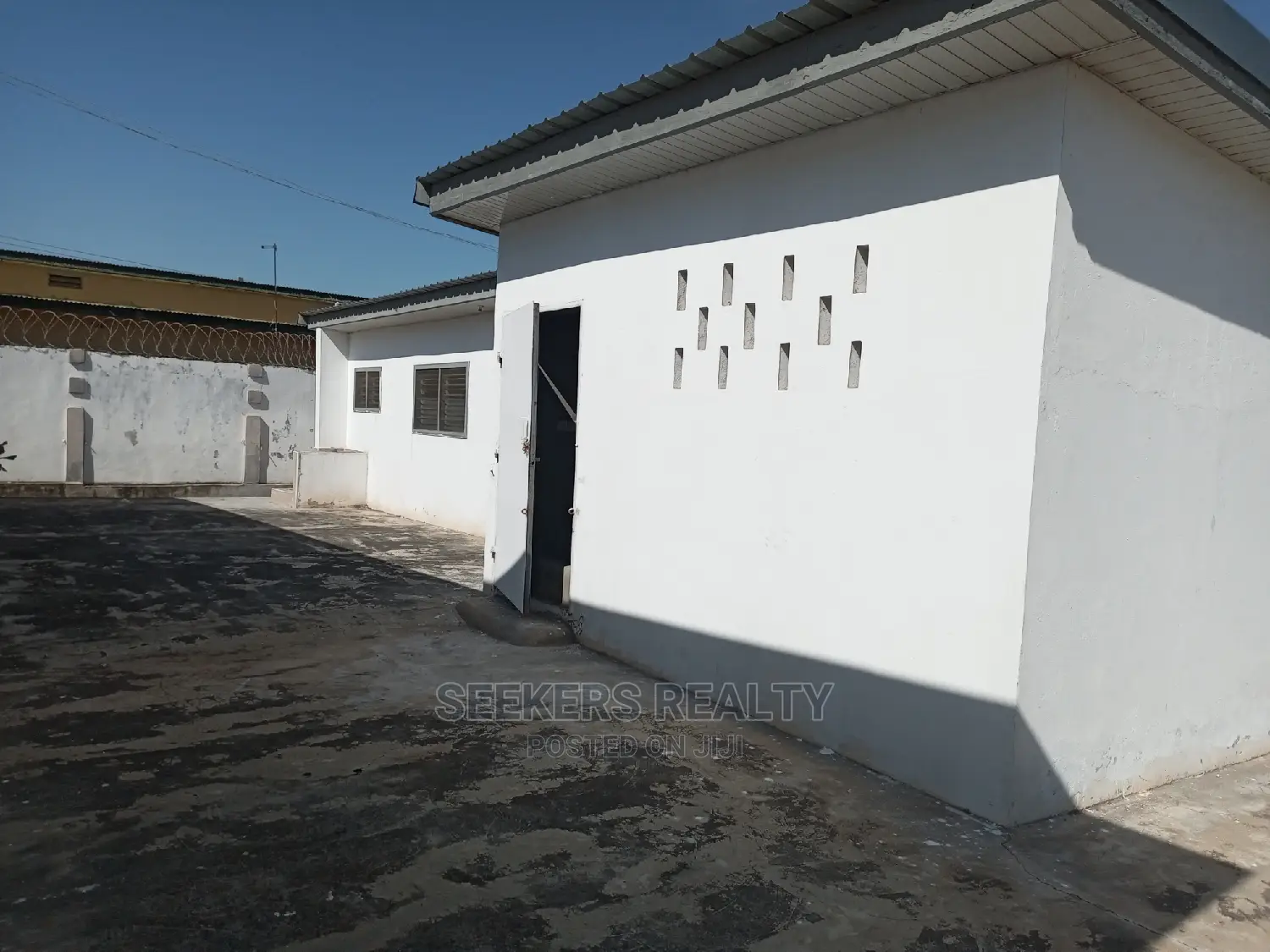 4bdrm House in Seekers Realty, Oxford Street for rent
