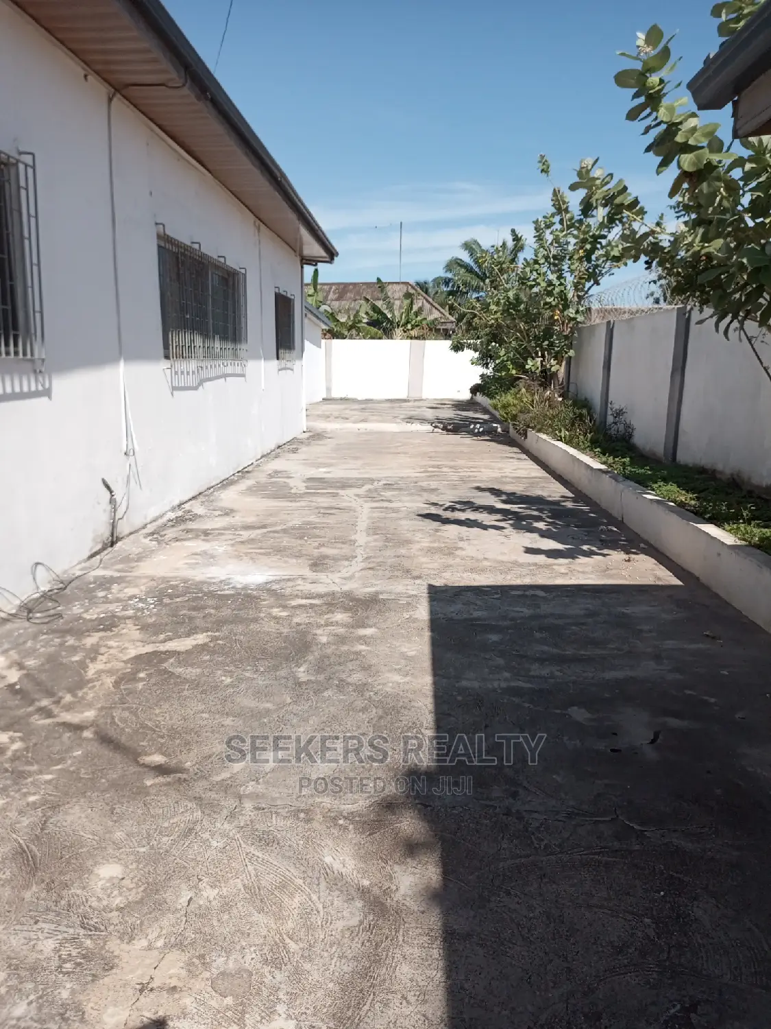 4bdrm House in Seekers Realty, Oxford Street for rent
