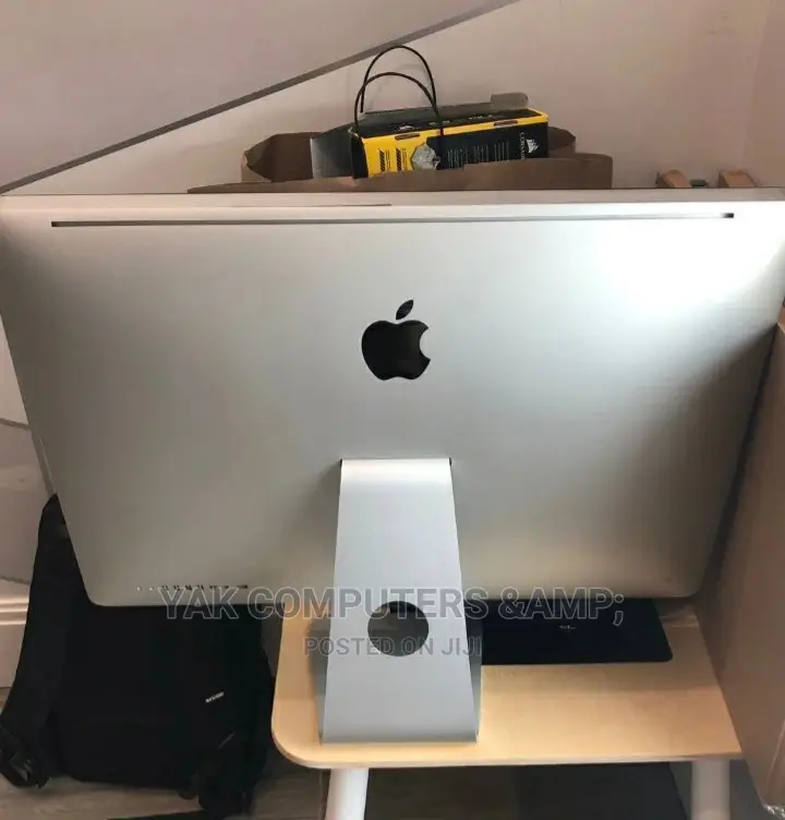 Desktop Computer Apple iMac 8GB Intel Core I5 SSD 256GB