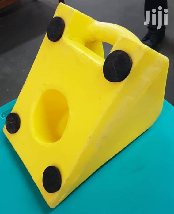 Plastic Wheel Chock (Quality)