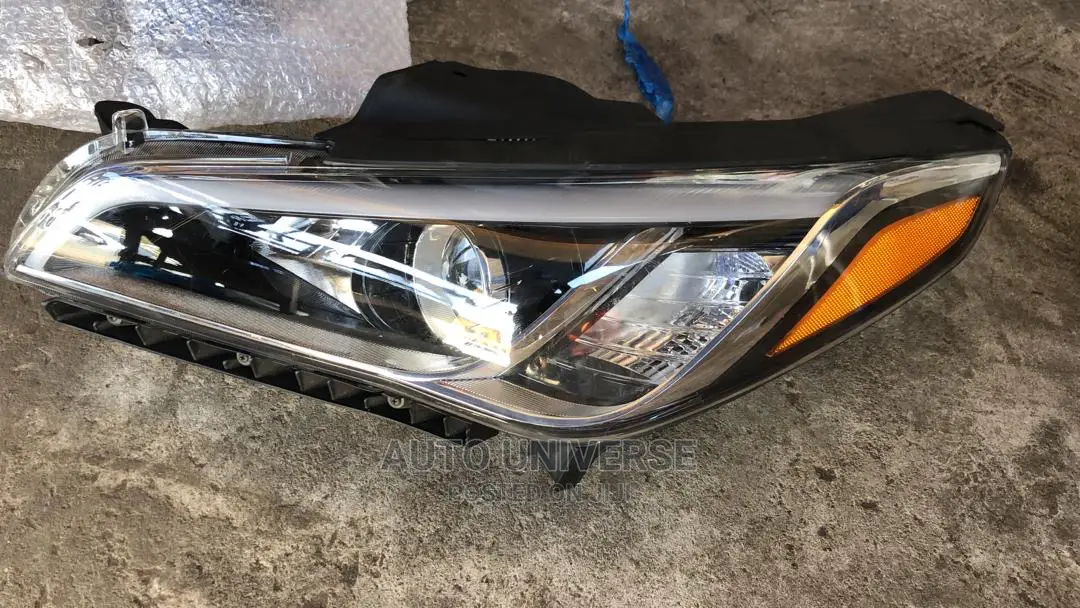 Hyundai Sonata 2015 Headlight Pair Available