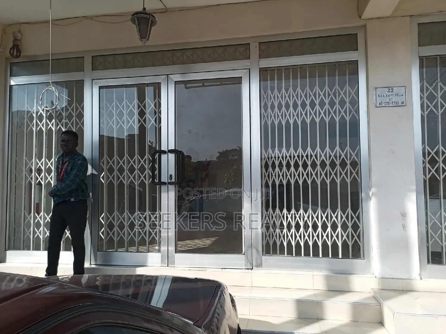 Big Spacious Shop at Osu for Rent