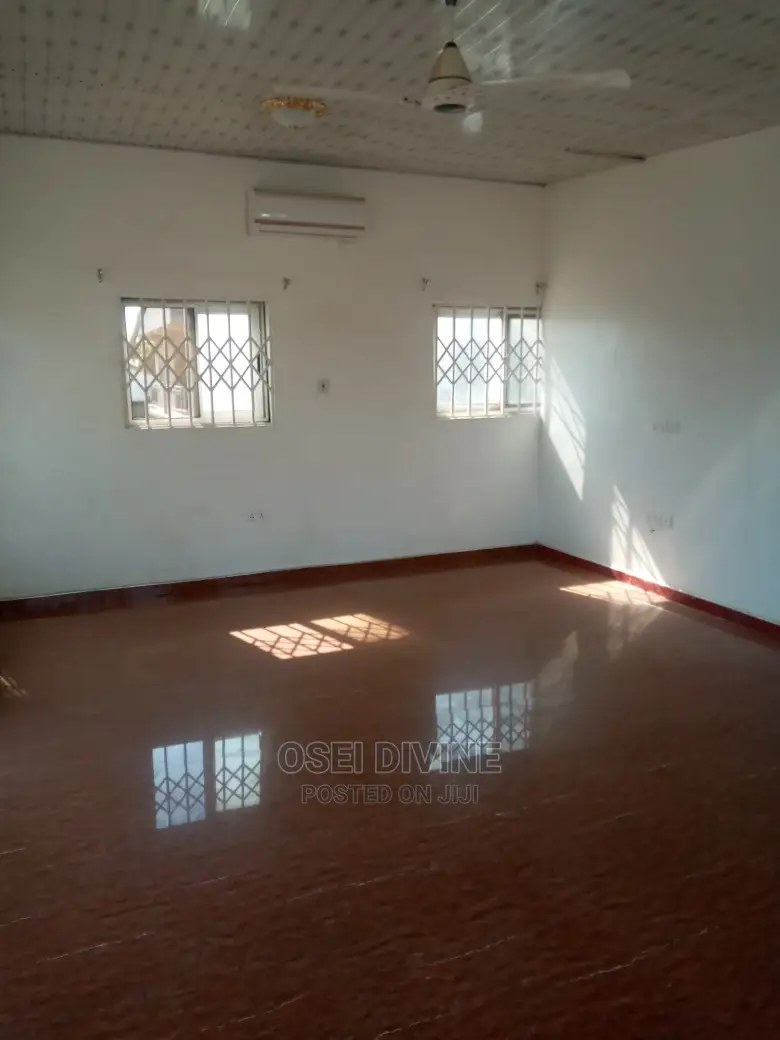 Neat 2-Bedrooms S/C Apartment Dansoman