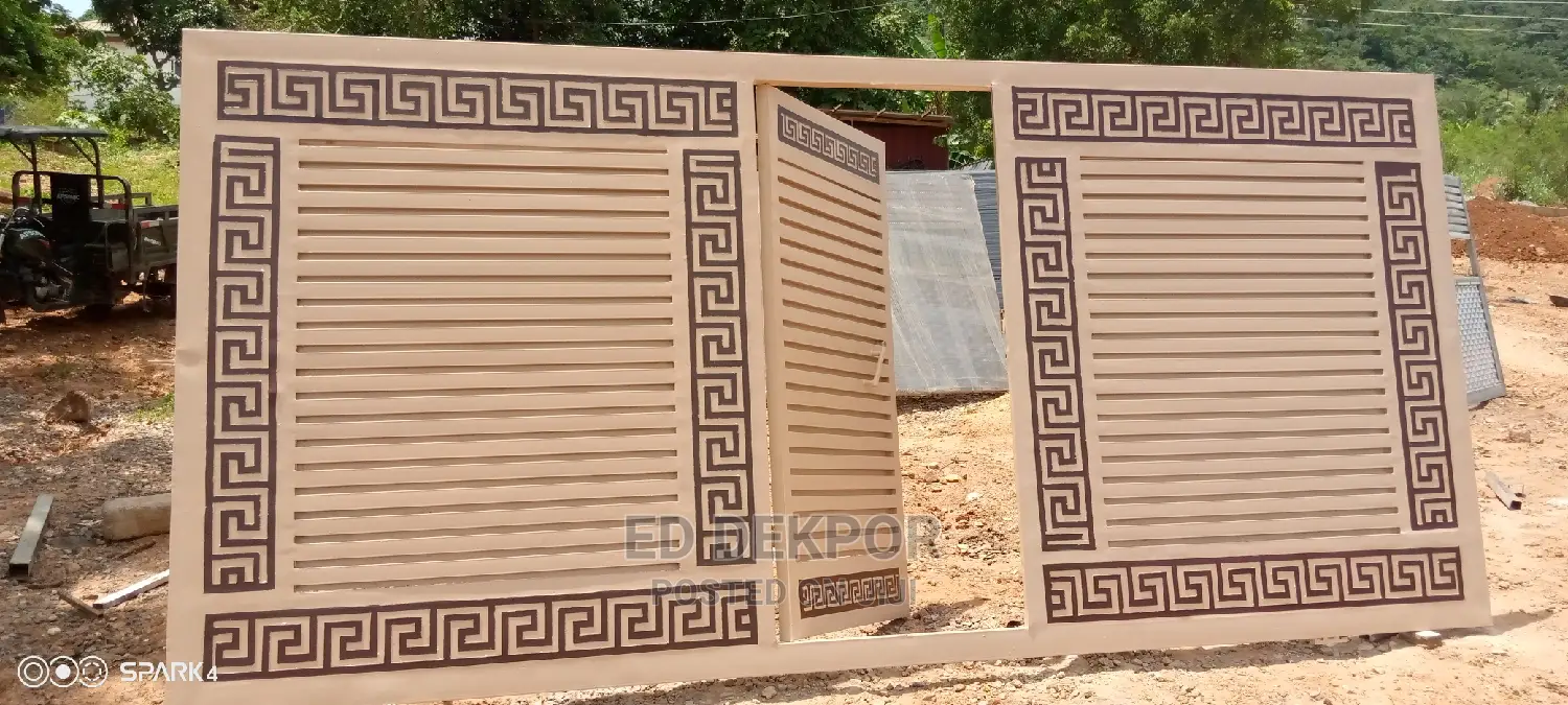 Sliding Gate With Galvanized Materials