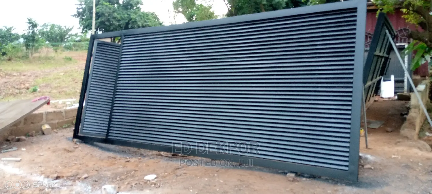 Edoh Sliding Gate