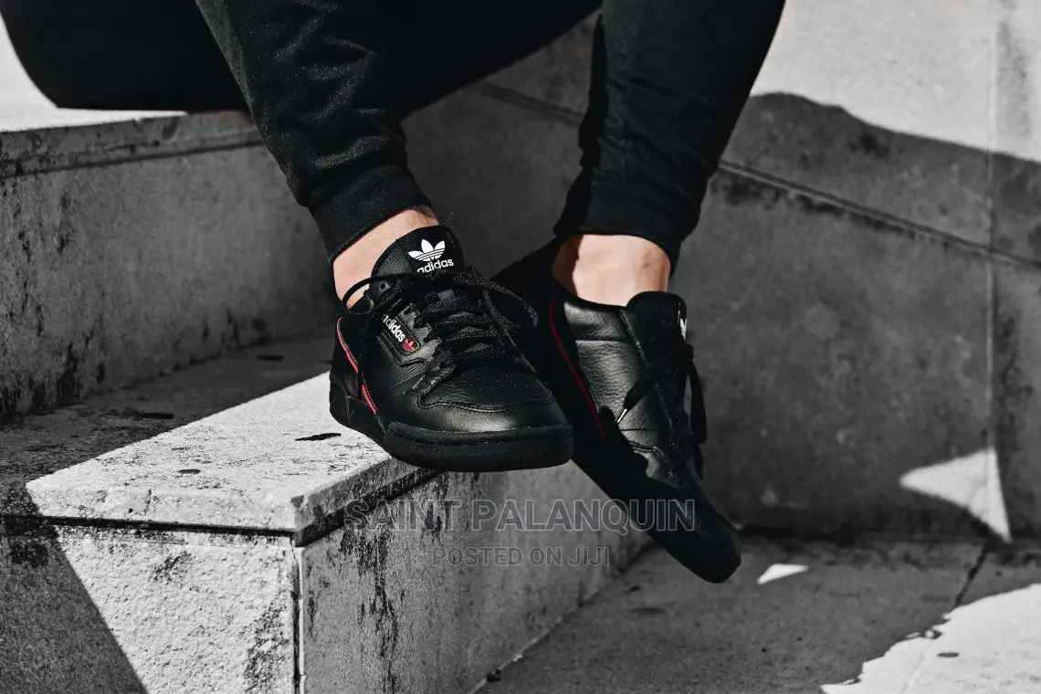 Adidas Continental