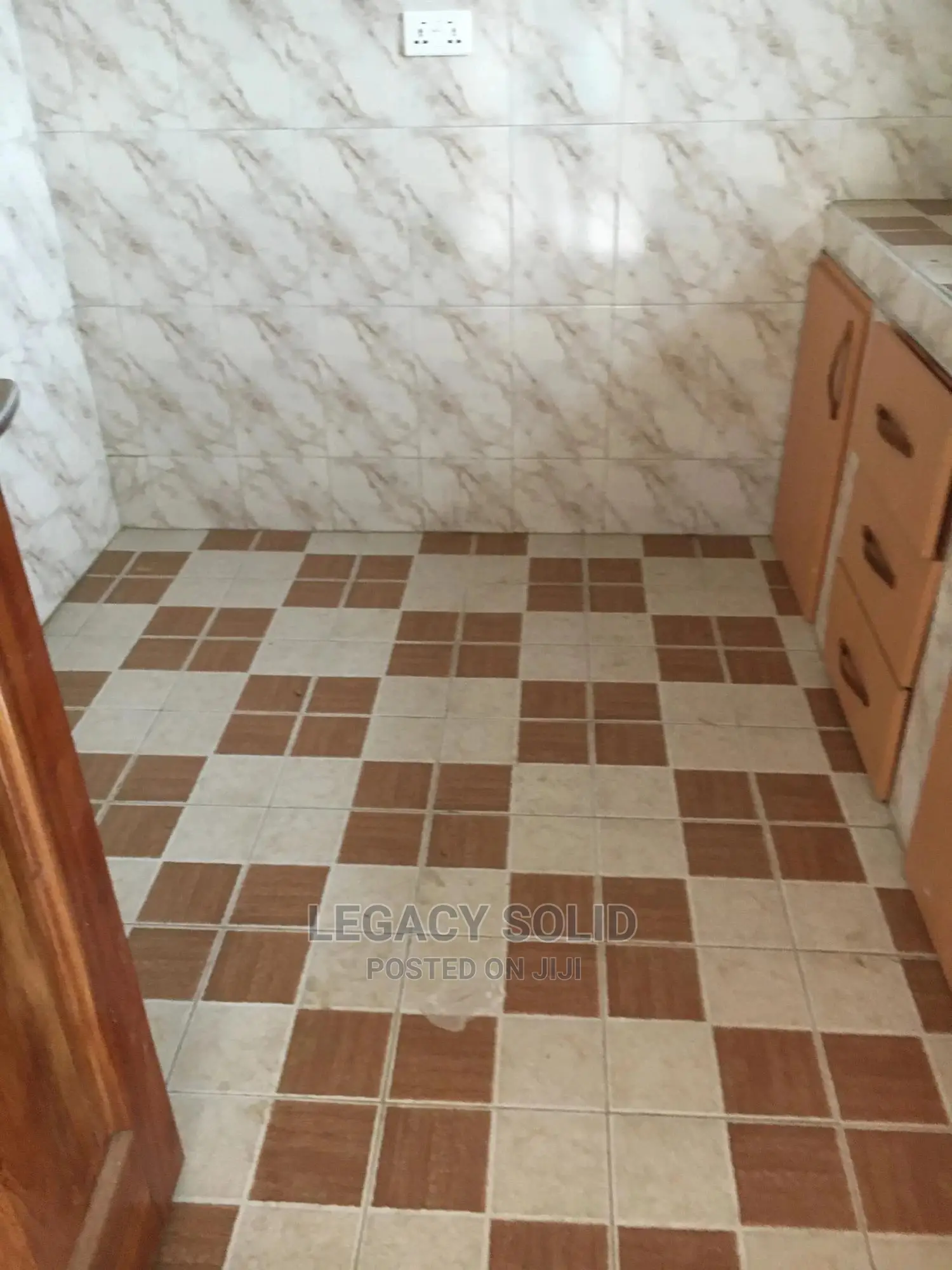 2bdrm Apartment in Legacy Consult, Spintex for rent