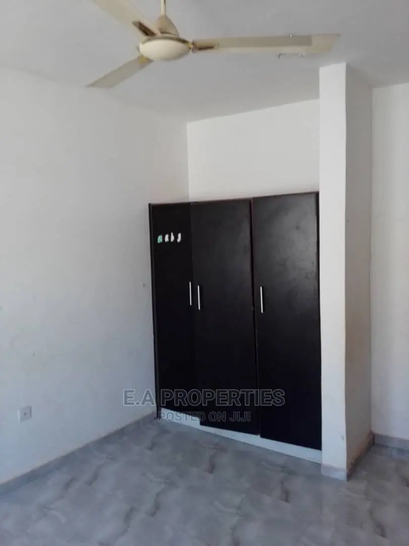 2bdrm Apartment in E a Properites, Valley View Area for Rent