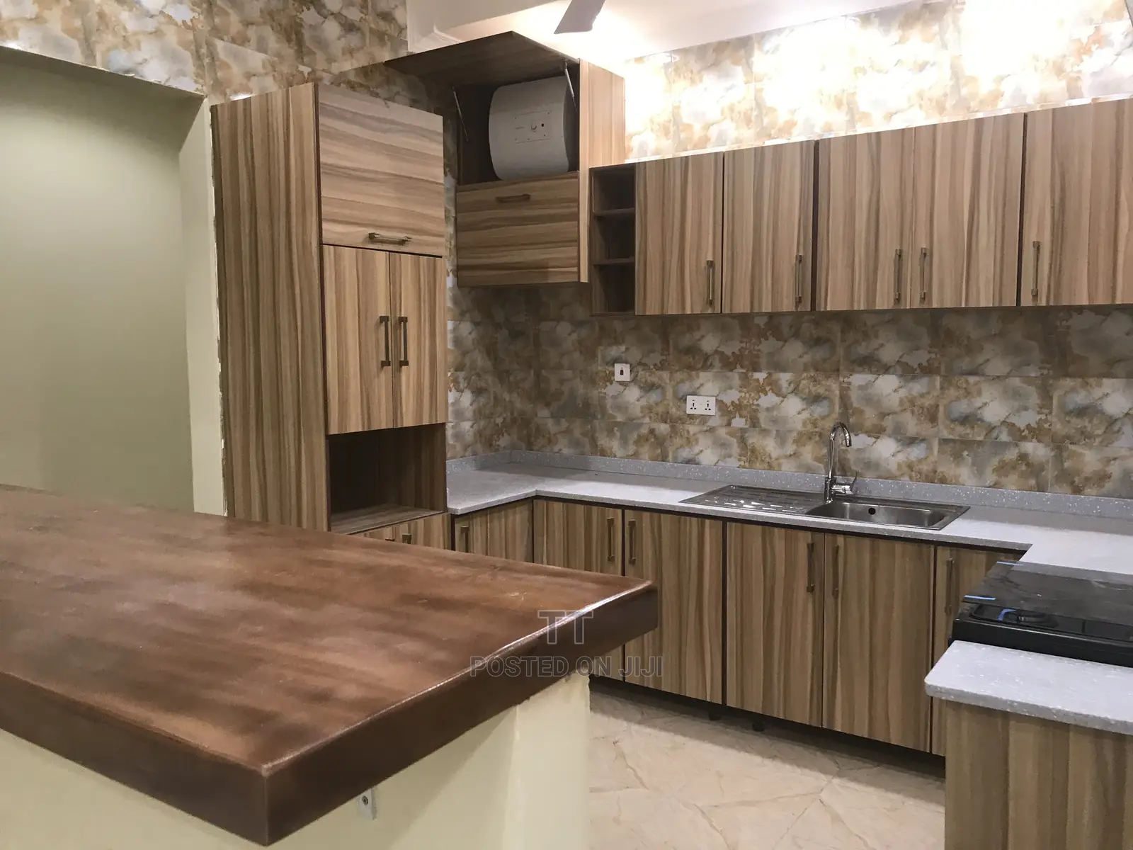 2bdrm Apartment in Grada Estates, New Town for rent
