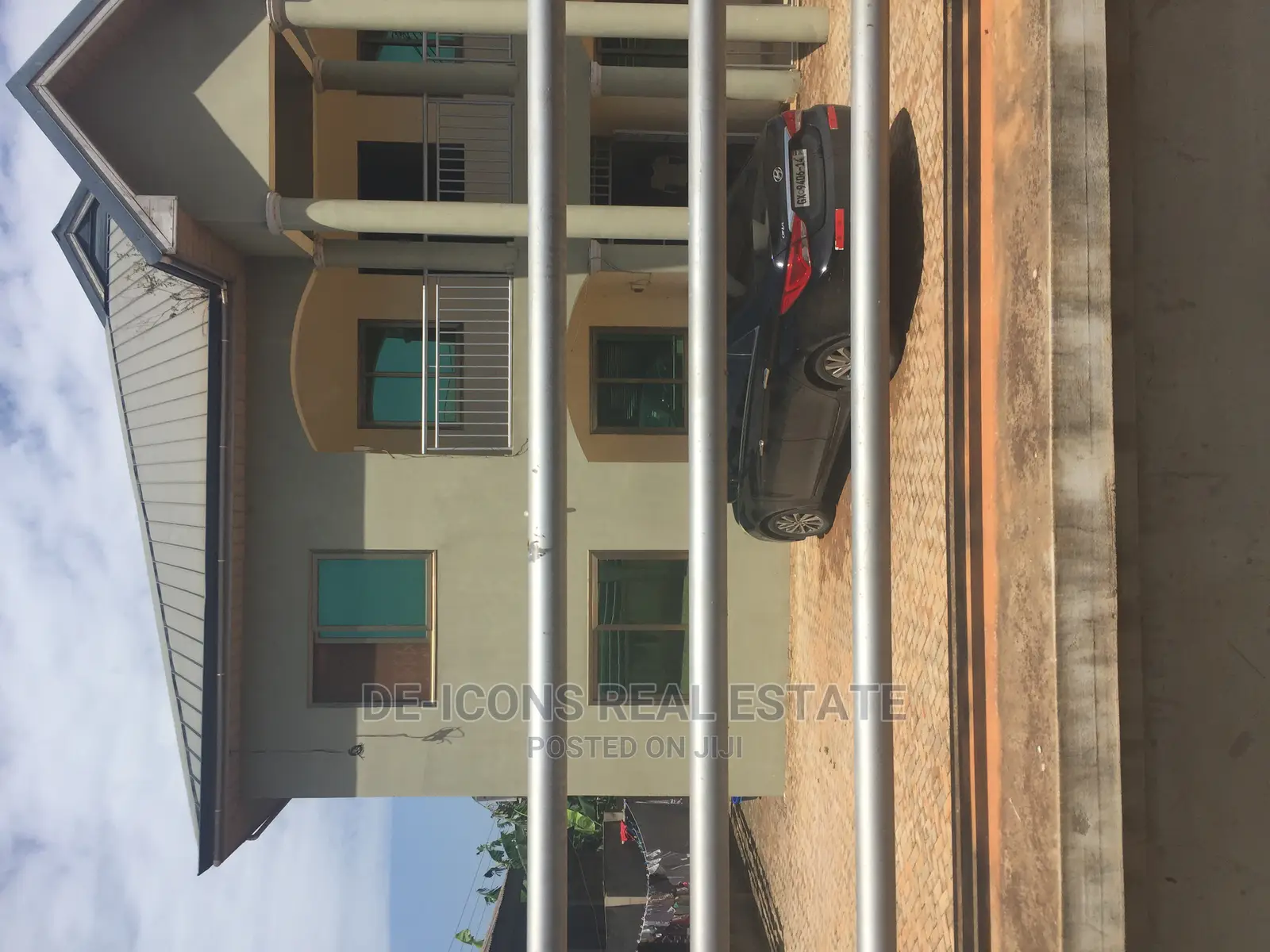 2bdrm Duplex in De-Icons Real, Ga South Municipal for rent