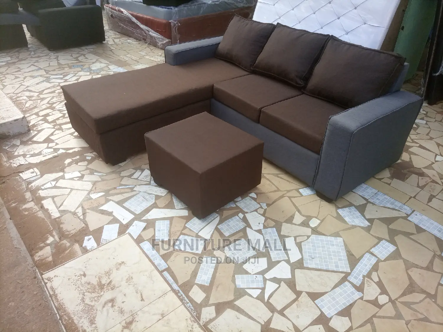 Italian L Shaped Sofa. Free Delivery