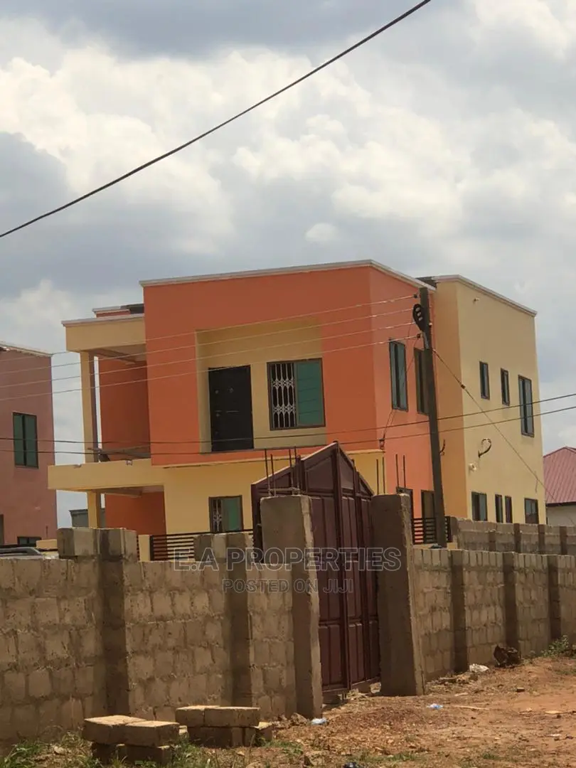 4bdrm Block of Flats in E a Properties, Valley View Area for Sale